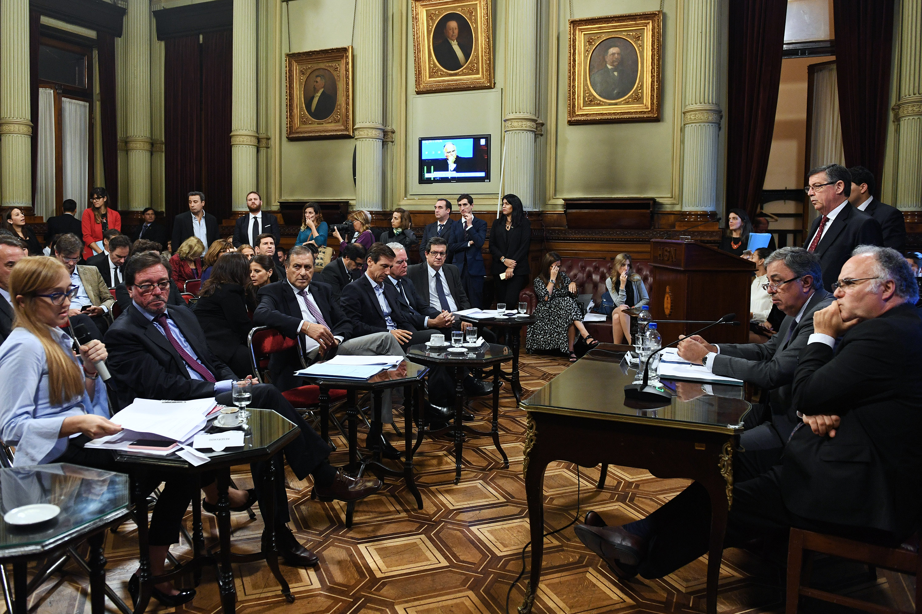La Comisión de Acuerdos trató los pliegos para cub